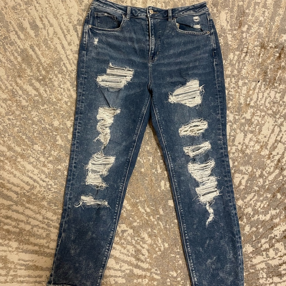 American Eagle dark wash mom jeans